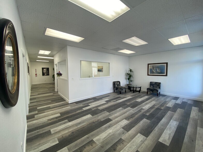 1661 Burdette Dr, San Jose, CA à louer - Photo de l’immeuble – Image 3 sur 13
