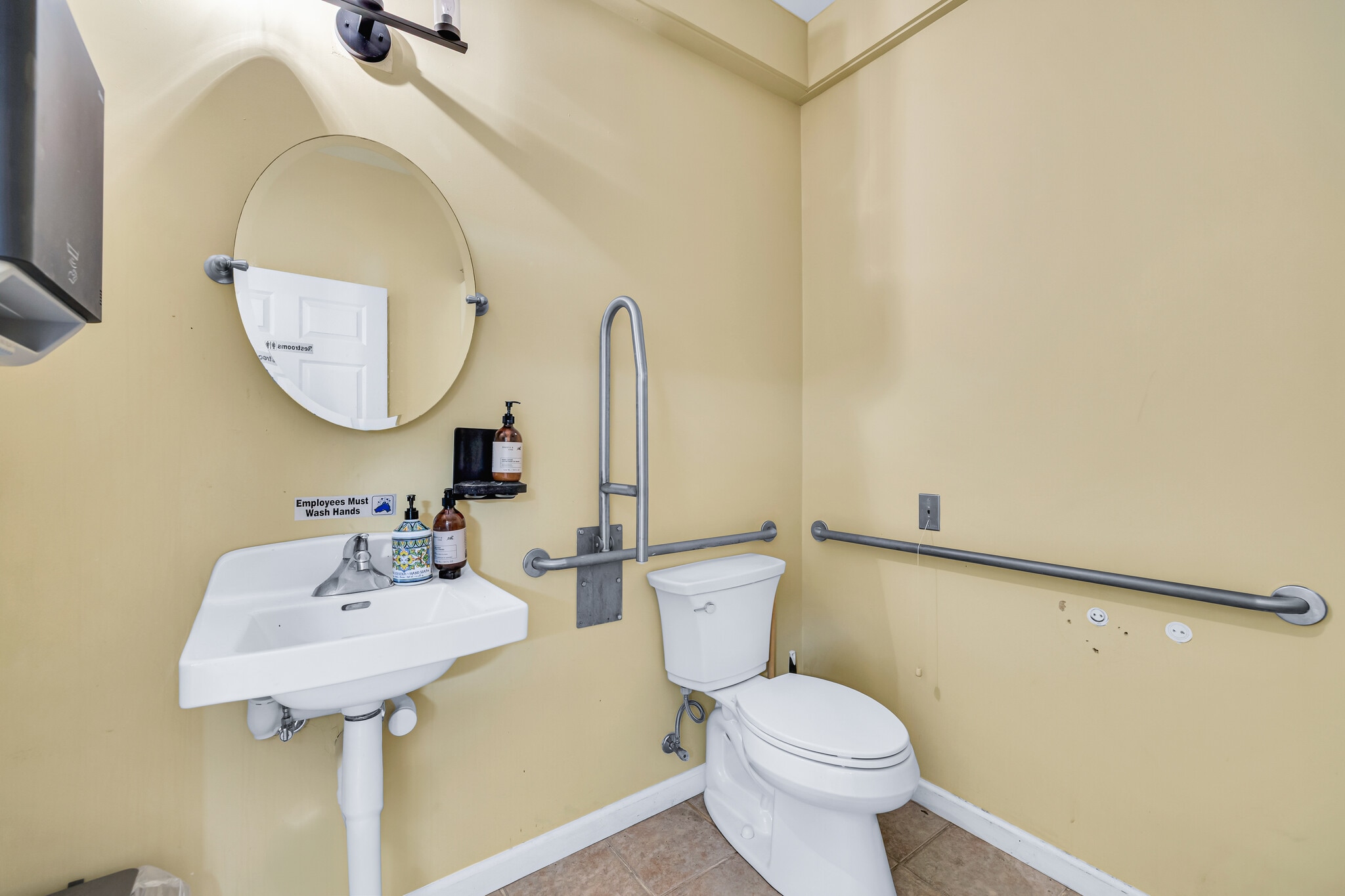 93 Elm St, Old Saybrook, CT à vendre Photo intérieure– Image 1 sur 11