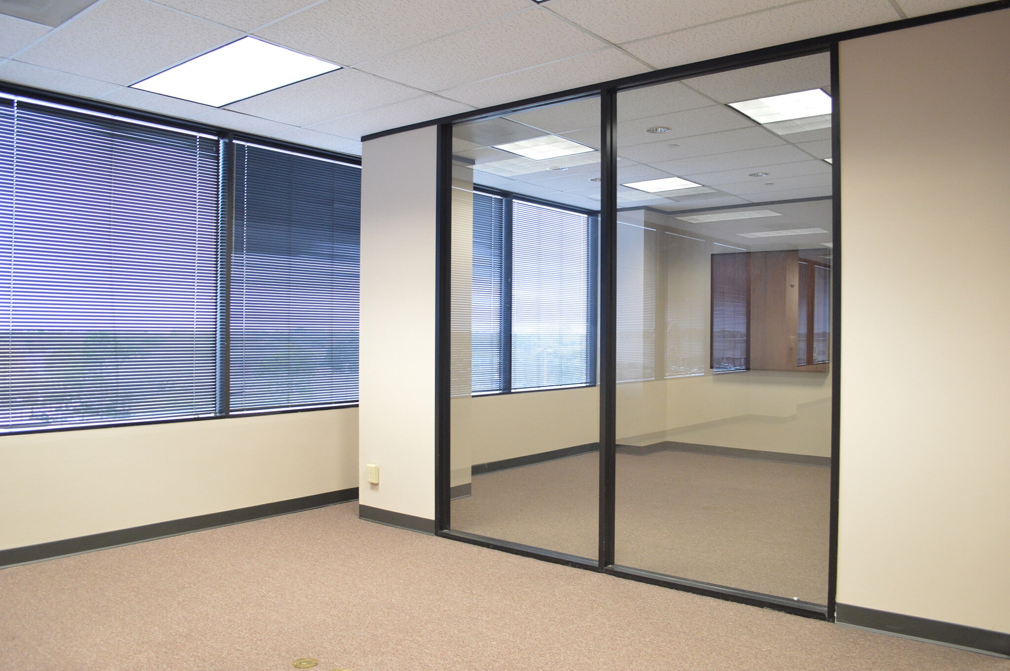 2550 Gray Falls Dr, Houston, TX à louer Photo intérieure– Image 1 sur 3