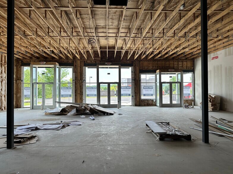 83 N Georgia Ave, Dawsonville, GA à louer - Photo de l’immeuble – Image 2 sur 13