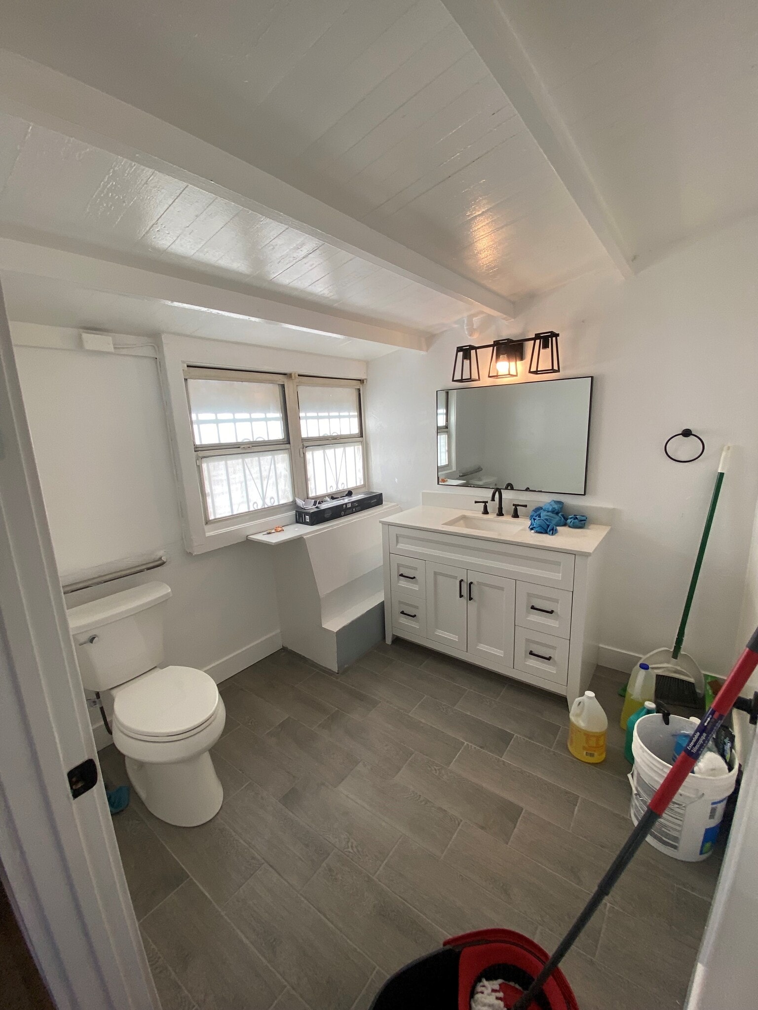 11120 Burbank Blvd, North Hollywood, CA à louer Photo intérieure– Image 1 sur 15