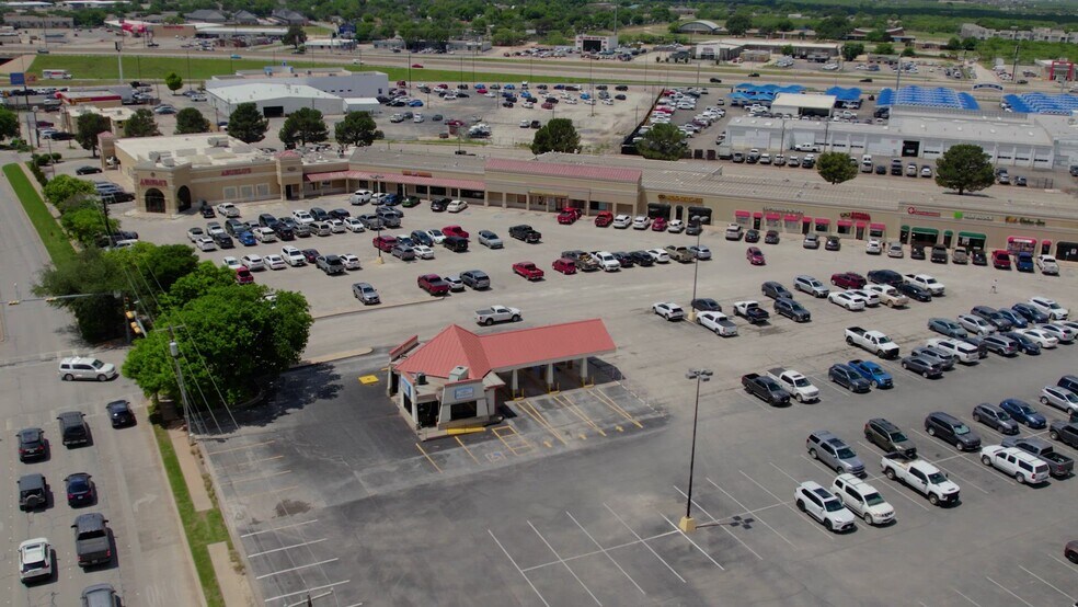 4600-4722 S 14th St, Abilene, TX à louer - Vidéo sur l’annonce professionnelle – Image 2 sur 5