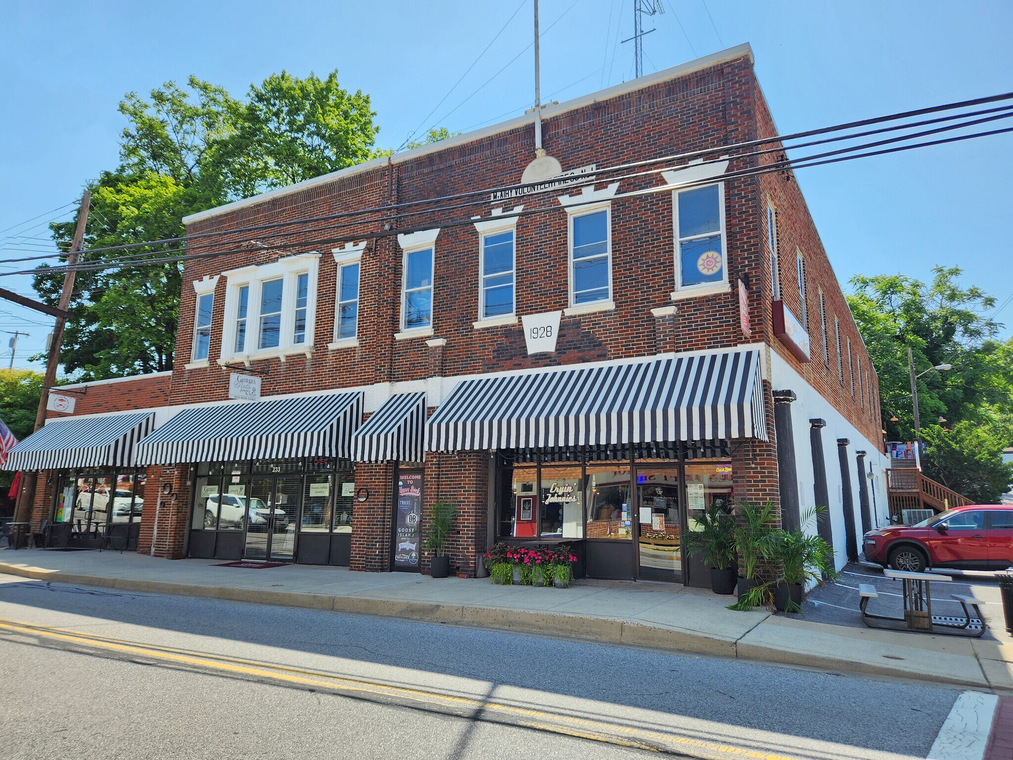 231-239 S Main St, Mount Airy, MD à vendre Photo de l’immeuble– Image 1 sur 23