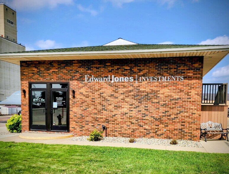 101 7th St S, Saint James, MN à vendre - Photo de l’immeuble – Image 2 sur 9