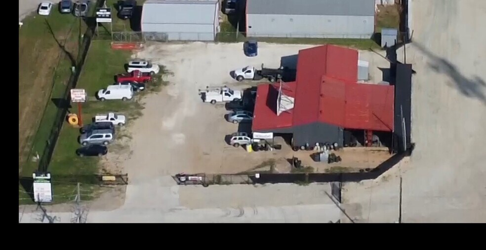 19201 Highway 105 W, Montgomery, TX à louer - Photo de l’immeuble – Image 2 sur 2