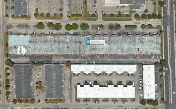 5501-5595 NW 74th Ave, Miami, FL - VUE AÉRIENNE  vue de carte - Image1
