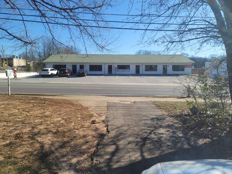 321 West Ave, Cedartown, GA à vendre - Photo de l’immeuble – Image 1 sur 20