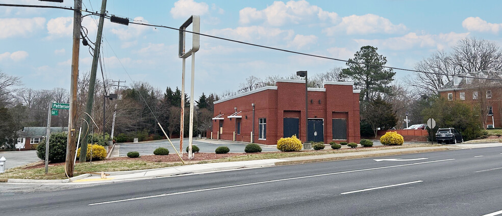 8810 Patterson Ave, Richmond, VA à louer - Photo de l’immeuble – Image 1 sur 4