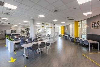 Bureau dans El Prat de Llobregat, Barcelona à louer Photo intérieure– Image 2 sur 6
