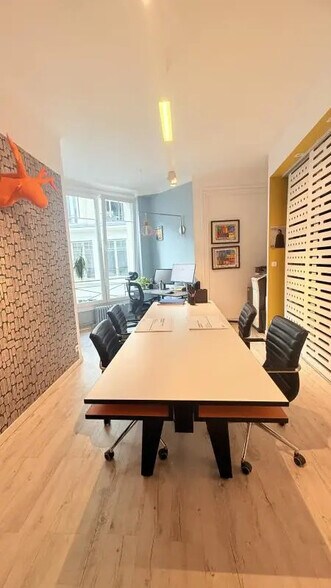 Bureau dans Paris à louer - Photo de l’immeuble – Image 1 sur 7