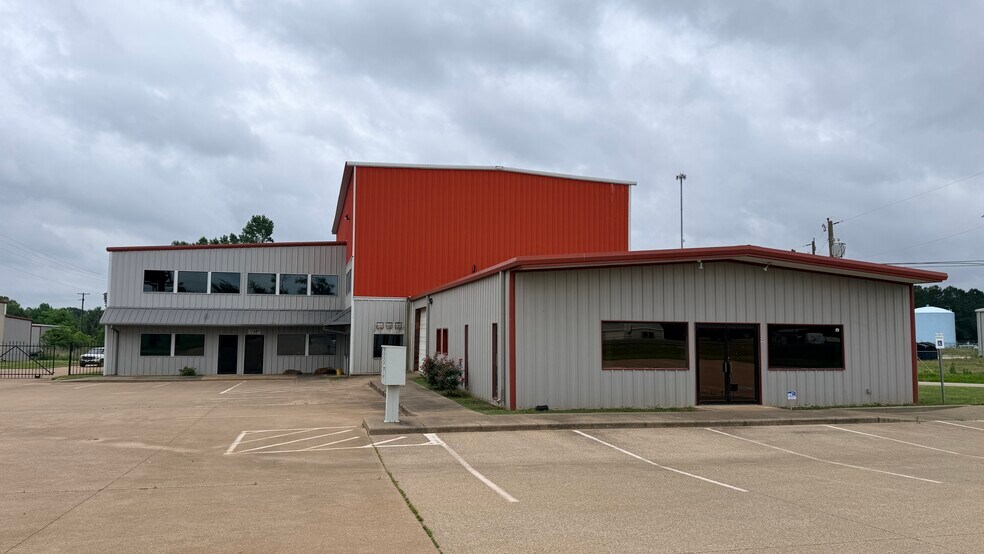 LANDMARK BUSINESS PARK portefeuille de 5 biens à vendre sur LoopNet.fr - Photo de l’immeuble – Image 2 sur 113