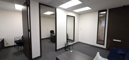 235 NE Loop 820, Hurst, TX à louer Photo intérieure– Image 2 sur 8