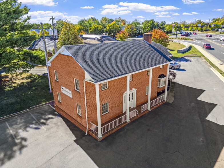 650 Millwood Ave, Winchester, VA à louer - Photo de l’immeuble – Image 2 sur 28