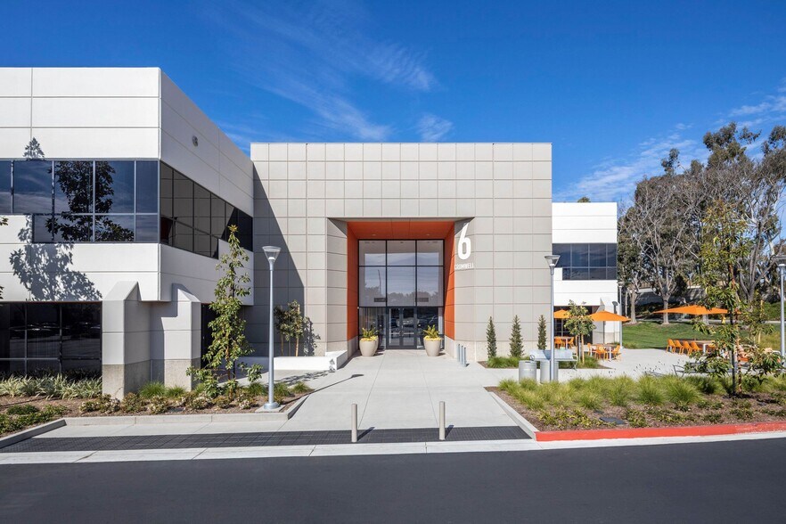 3 Parker, Irvine, CA à louer - Photo de l’immeuble – Image 2 sur 7