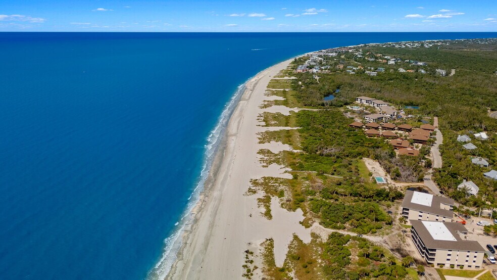 1801 Olde Middle Gulf Dr, Sanibel, FL à vendre - Photo de l’immeuble – Image 2 sur 38