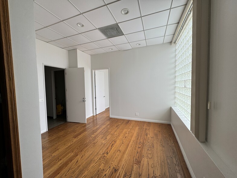 10533 Washington Blvd, Culver City, CA à louer - Photo intérieure – Image 3 sur 5