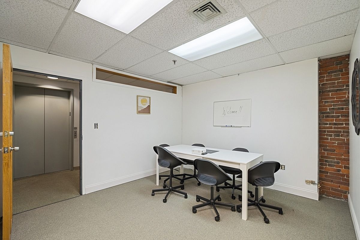 200 Lincoln St, Boston, MA 02111 - Lot 302 -  - Photo intérieure - Image 1 of 5