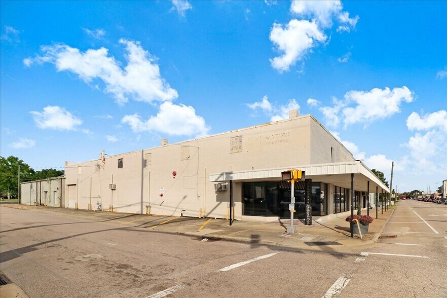 501 E Market St, Smithfield, NC à louer - Photo de l’immeuble – Image 3 sur 39