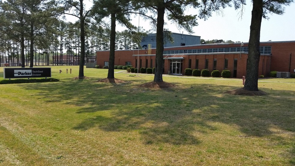 2600 Wilco Blvd S, Wilson, NC à louer - Photo de l’immeuble – Image 1 sur 18