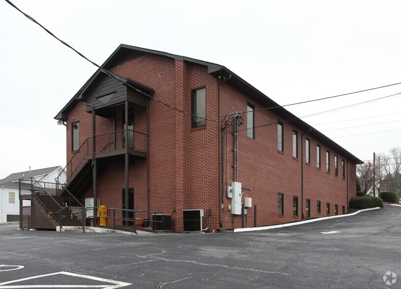202 Canton Rd, Cumming, GA à louer - Photo de l’immeuble – Image 2 sur 14