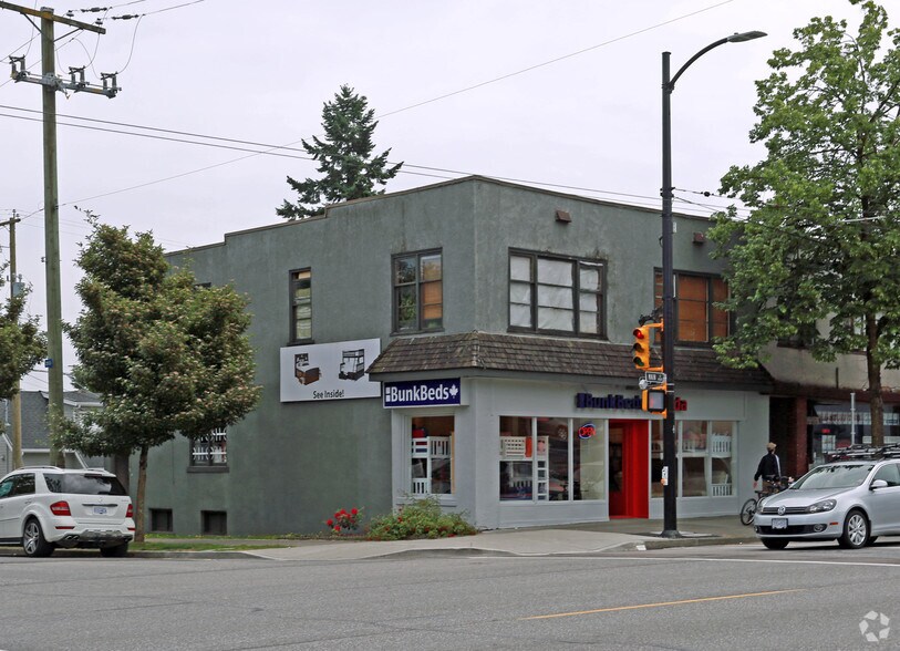 4502-4508 Main St, Vancouver, BC à vendre - Photo de l’immeuble – Image 1 sur 4