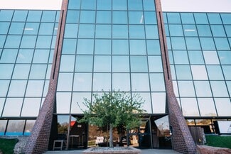 Plus de détails pour 770 N Cotner Blvd, Lincoln, NE - Bureau/Médical à louer