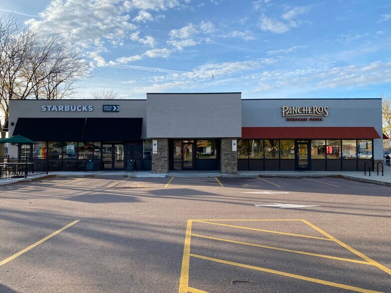 1501 W 41st St, Sioux Falls, SD à louer - Photo de l’immeuble – Image 3 sur 5