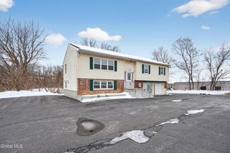 Plus de détails pour 1208 Loudon Rd, Cohoes, NY - Bureau à vendre