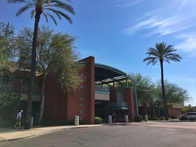 18404 N Tatum Blvd, Phoenix, AZ à louer - Photo de l’immeuble – Image 3 sur 3