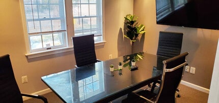 428 Crain Hwy N, Glen Burnie, MD à louer Photo intérieure– Image 2 sur 4