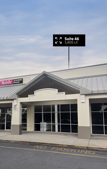 1270 N Wickham Rd, Melbourne, FL à louer - Photo de l’immeuble – Image 3 sur 5