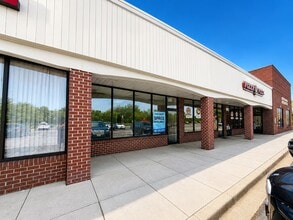 535 Fairway Dr, Naperville, IL à louer Photo intérieure– Image 1 sur 12