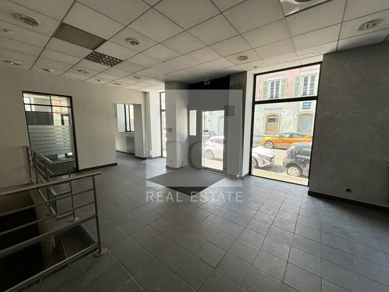 8 Rue Allmer, Vienne à louer - Photo de l’immeuble – Image 2 sur 13