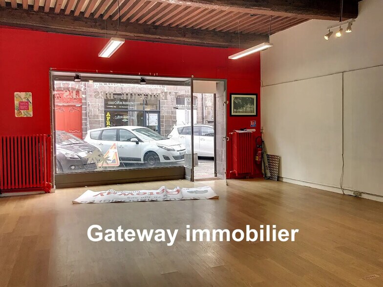 Industriel/Logistique dans Riom à vendre - Photo de l’immeuble – Image 2 sur 8