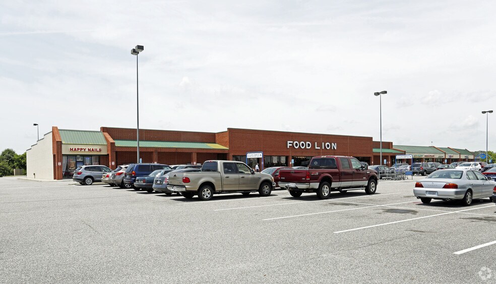 2815 Godwin Blvd, Suffolk, VA à louer - Photo principale – Image 2 sur 4