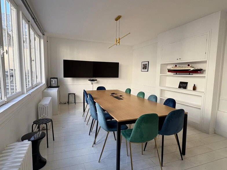 24 Avenue Philippe-Auguste, Paris à louer - Photo de l’immeuble – Image 2 sur 14