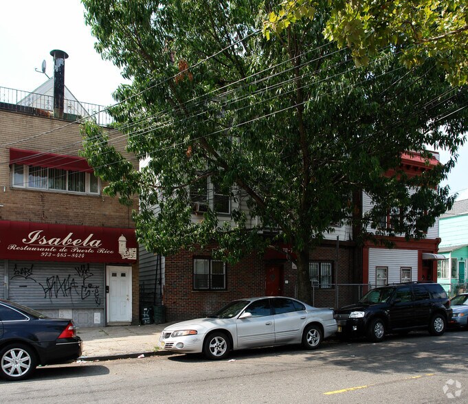 712-714 Summer Ave, Newark, NJ à vendre - Photo de l’immeuble – Image 2 sur 2