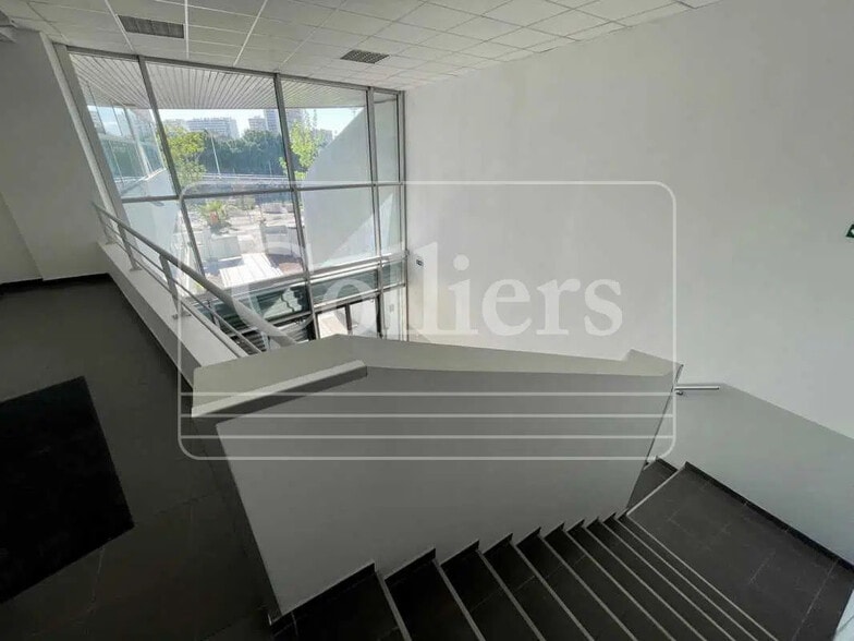 206 Bis Boulevard De Plombieres, Marseille à louer - Photo intérieure – Image 3 sur 12