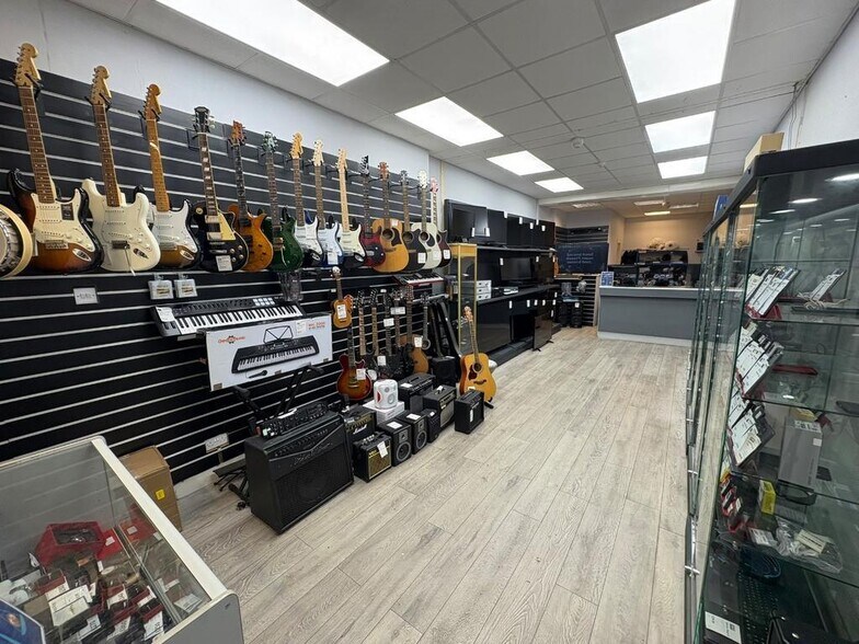 63 Elm Row, Edinburgh à vendre - Photo de l’immeuble – Image 3 sur 11