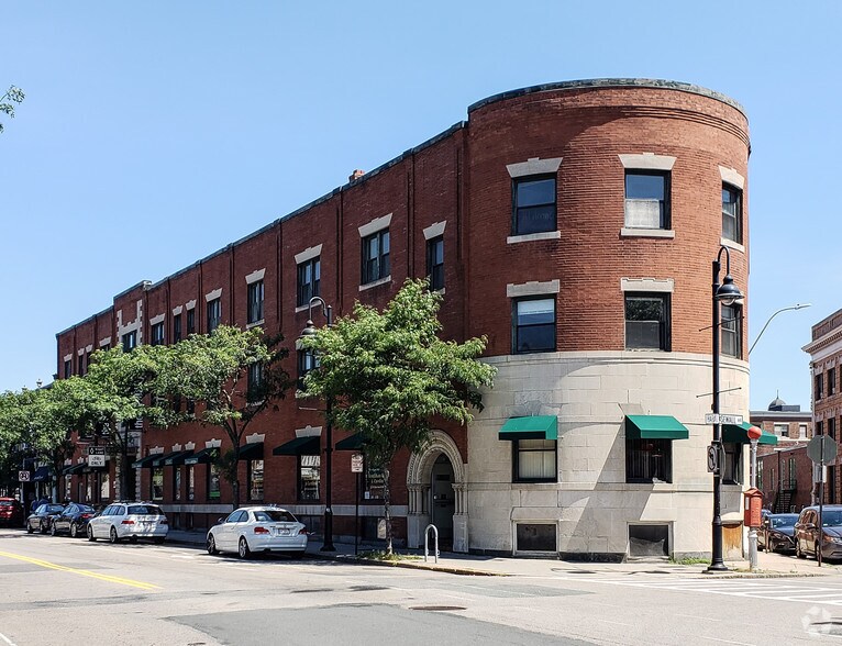 229-235 Harvard St, Brookline, MA à louer - Photo de l’immeuble – Image 1 sur 36