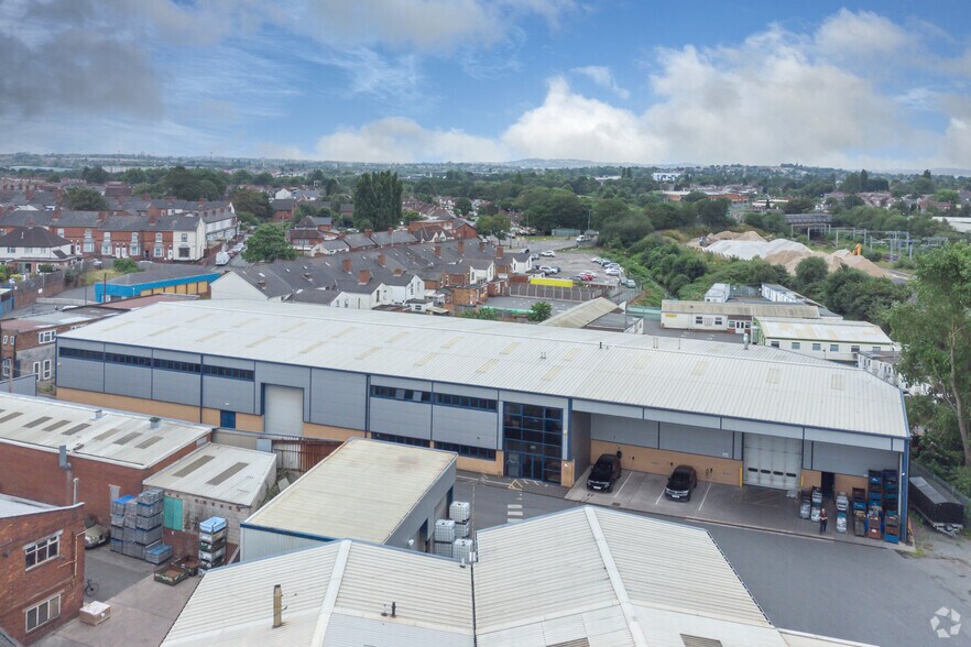 138 Wednesbury Rd, Walsall à louer - Photo de l’immeuble – Image 3 sur 13