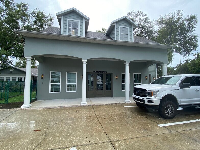 140 S Main St, Winter Garden, FL à louer - Photo de l’immeuble – Image 2 sur 13