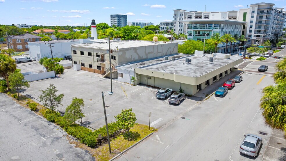 2310 E Atlantic Blvd, Pompano Beach, FL à vendre - Photo de l’immeuble – Image 3 sur 49