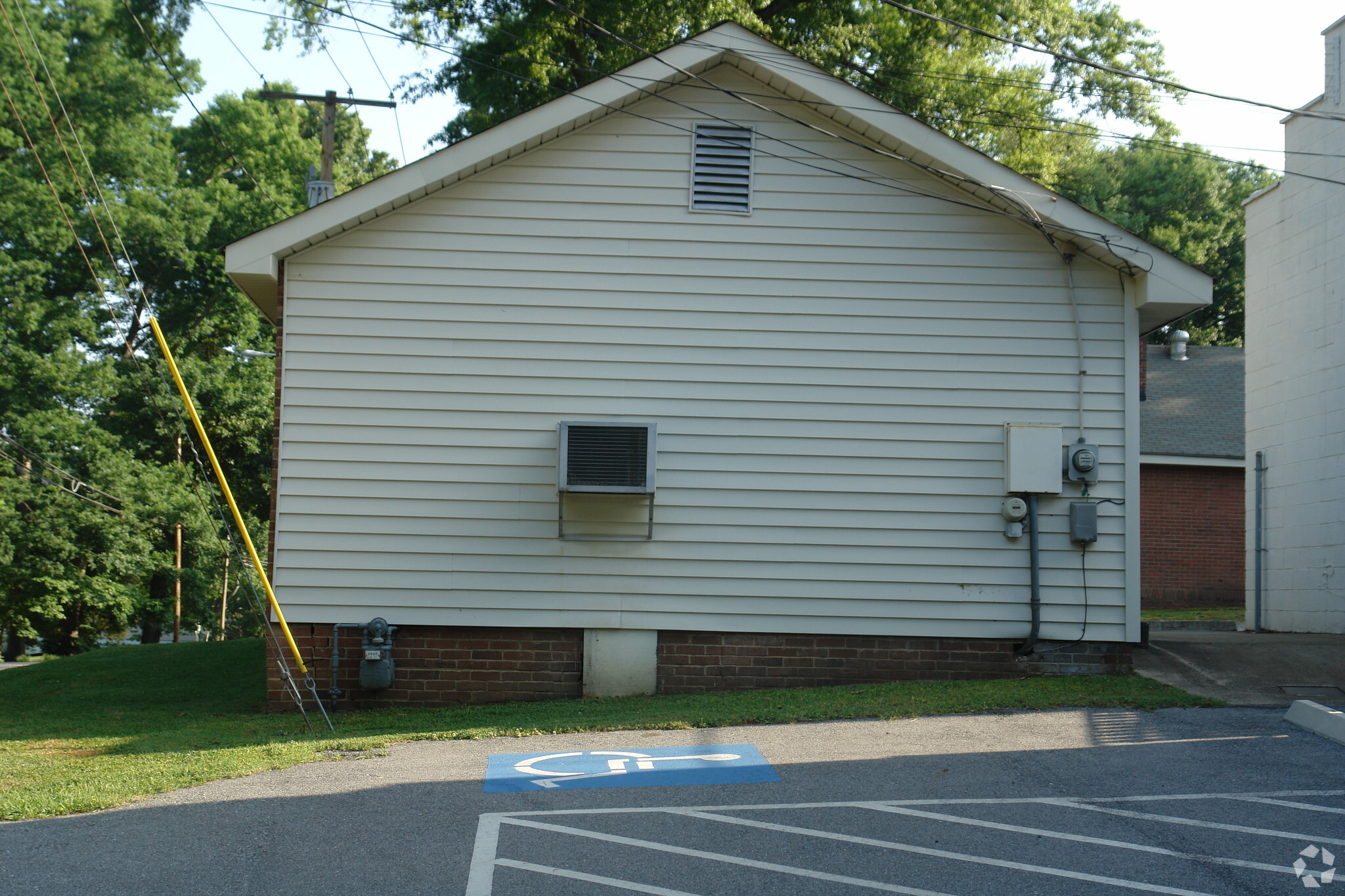 610 S Chestnut St, Gastonia, NC à vendre Photo de l’immeuble– Image 1 sur 3