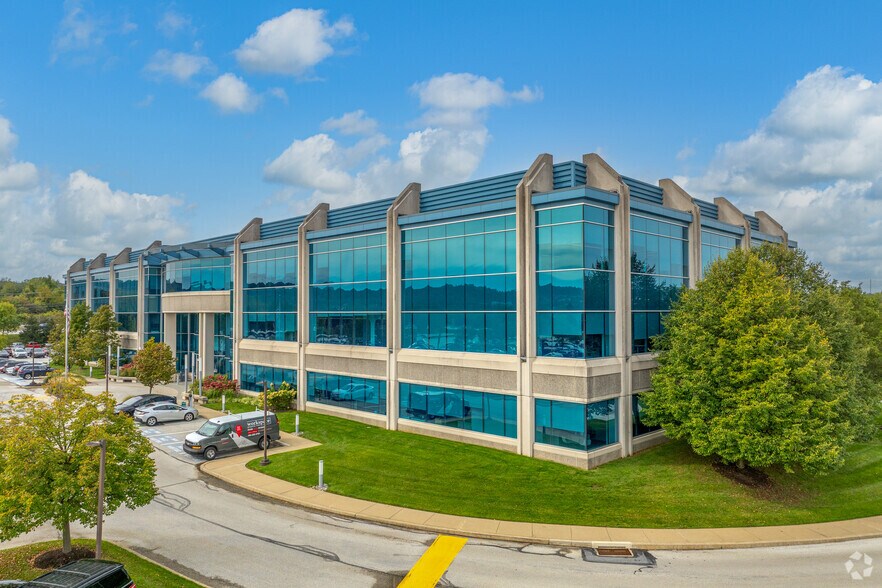 2 W Liberty Blvd, Malvern, PA à louer - Photo principale – Image 1 sur 6