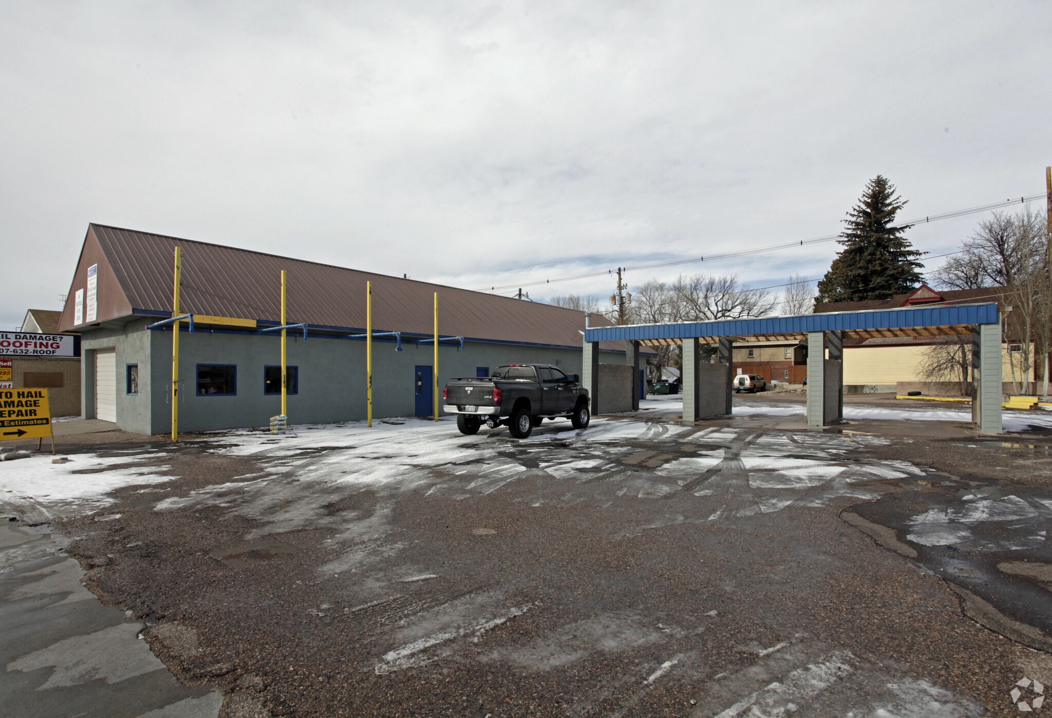 810 E Lincolnway, Cheyenne, WY à vendre Photo principale– Image 1 sur 3