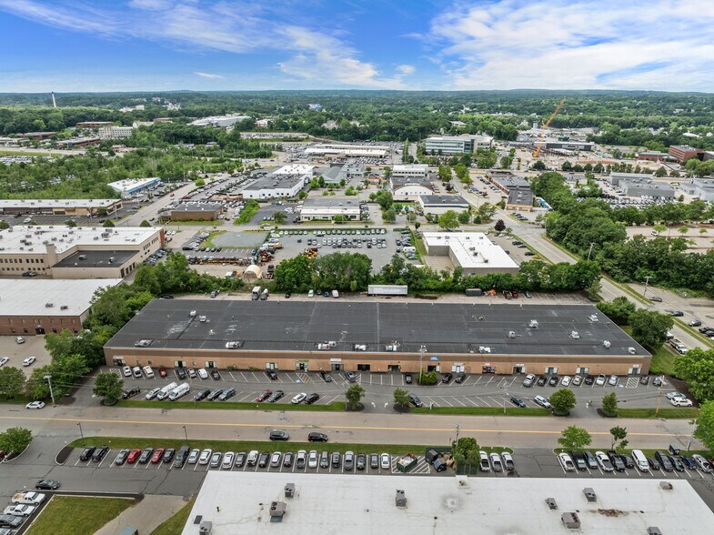 51-111 Morgan Dr, Norwood, MA à louer - Photo de l’immeuble – Image 3 sur 16
