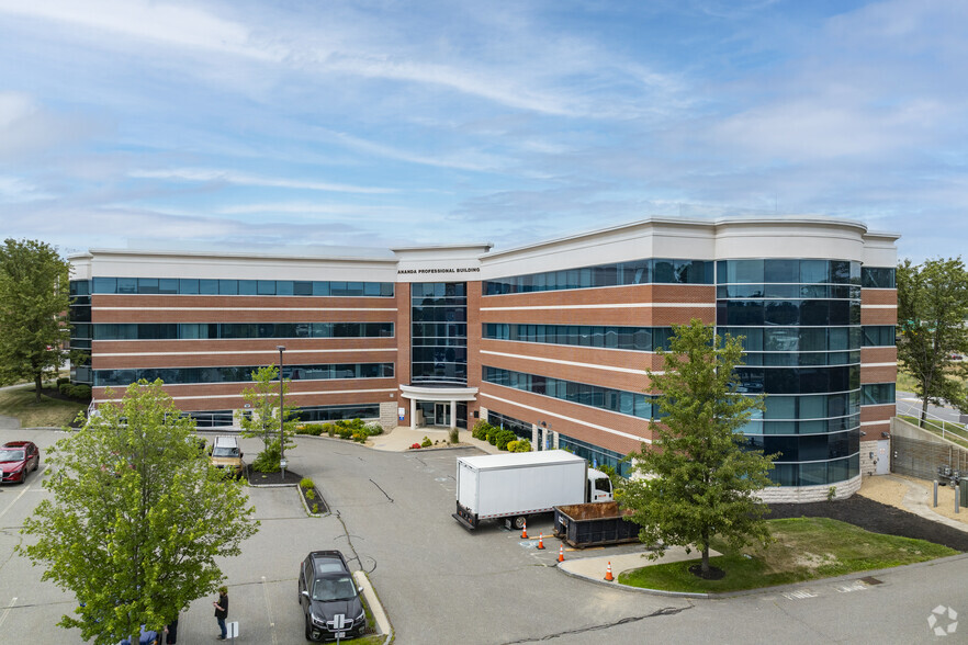 25 Pelham Rd, Salem, NH à louer - Photo principale – Image 1 sur 4