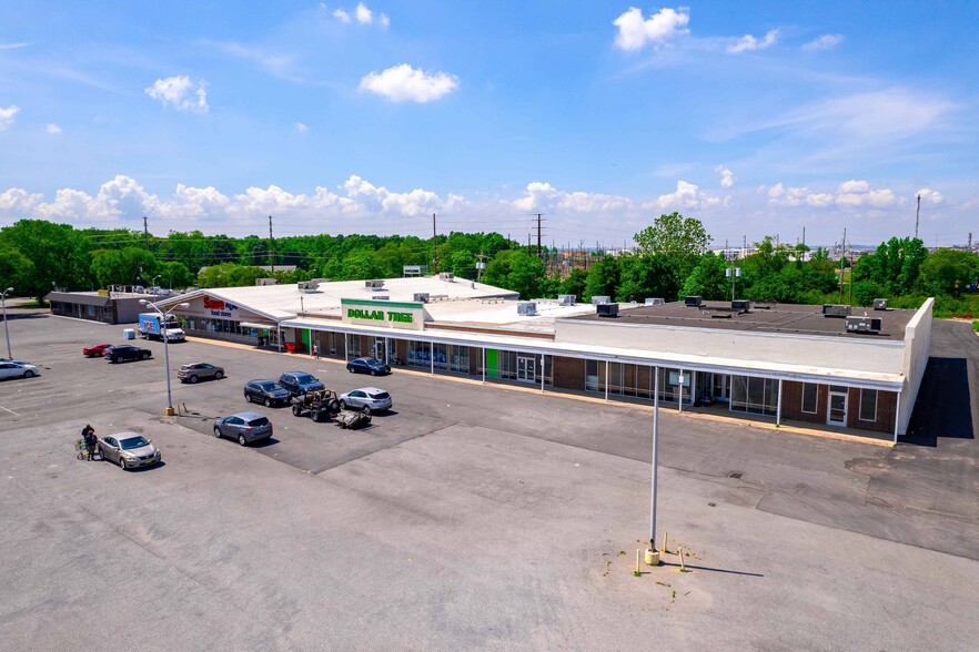 1047 Broad St, Paulsboro, NJ à louer - Photo de l’immeuble – Image 3 sur 11