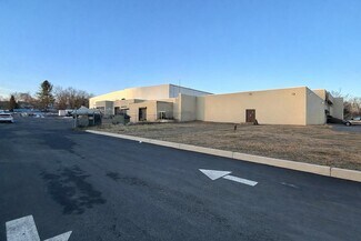 Plus de détails pour 36-60 Industrial pl, Middletown, NY - Industriel/Logistique à louer